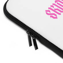 Load image into Gallery viewer, Partner.Co | Skinny Drops Rock  White/Pink | Laptop Sleeve