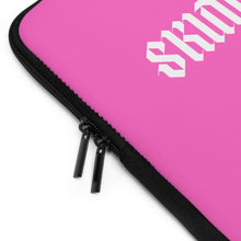 Load image into Gallery viewer, Partner.Co | Skinny Drops Rock Pink/White | Laptop Sleeve